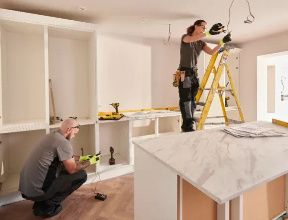 Trabajadores de renovais trabajando en Galicia