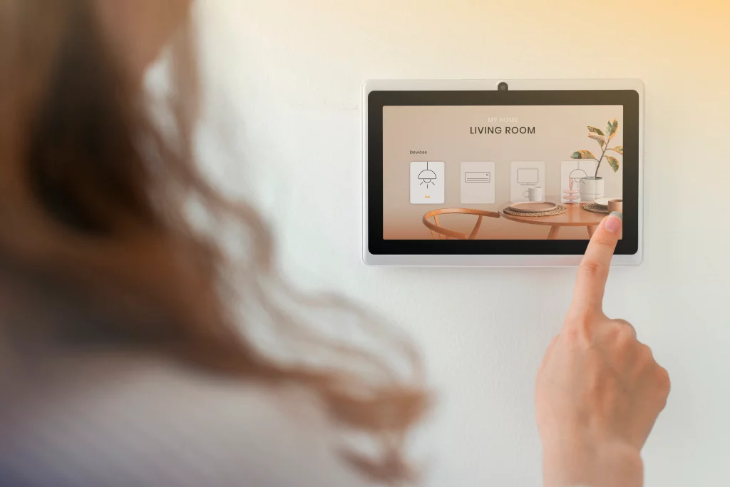 Interfaz de control energético para la supervisión y gestión de edificios eficientes.